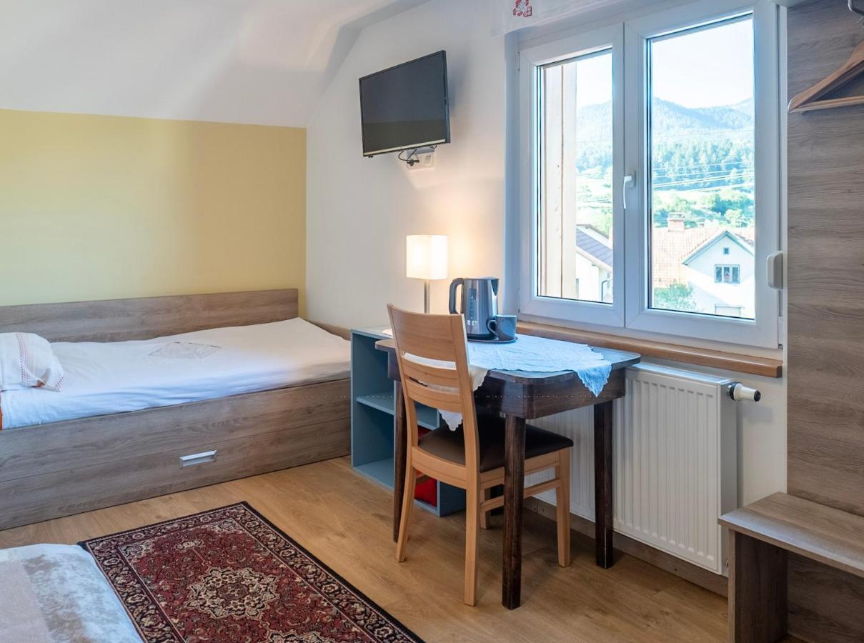Rooms Pevc & Hostel Ljubno Ob Savinji Exterior photo